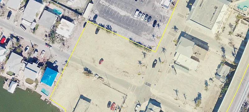 401 Old San Carlos Blvd