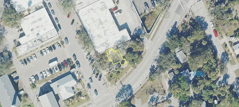 1385 Highland Ave