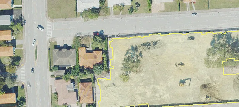 340 Catalonia Ave