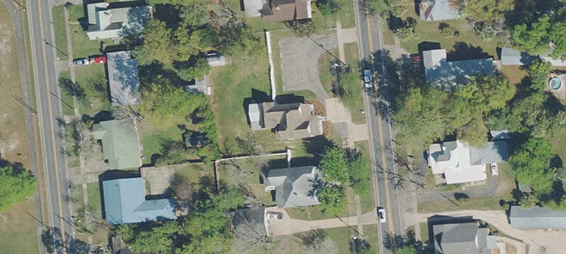 964 Main St
