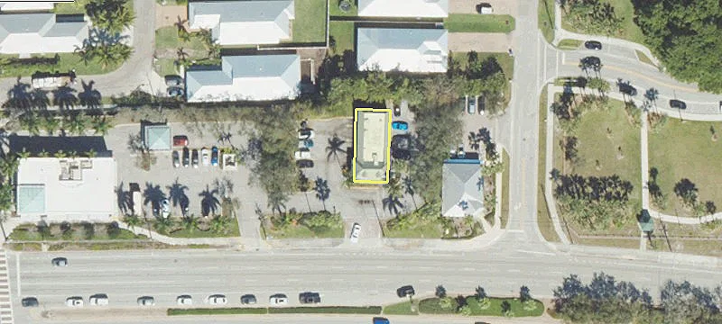 2221 Indiantown Rd