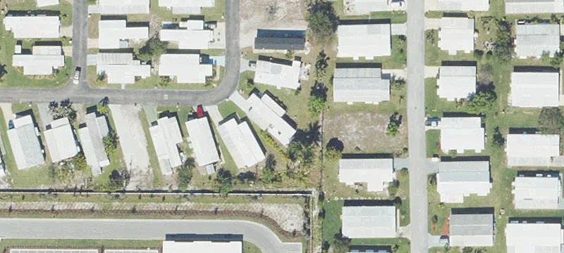 301 Tropicalia Ln
