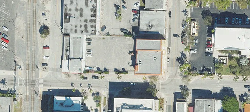 1000 Lk Ave