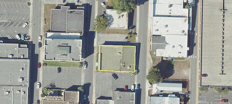 206 3rd St