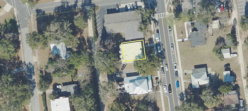 330 Lawrence Blvd