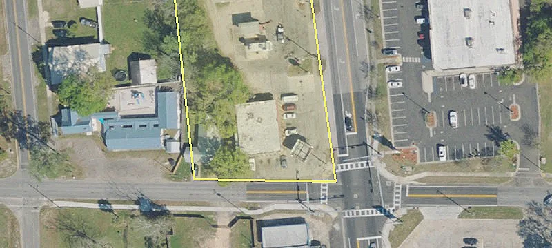 1034 Main St