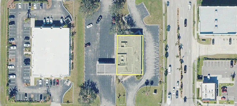 1225 Tamiami Trl