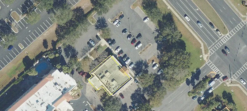 1206 Avenida Central