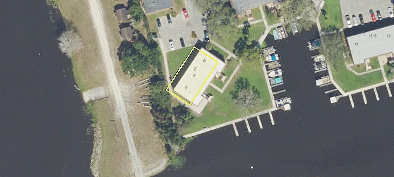 3124 Us Hwy 441st SE