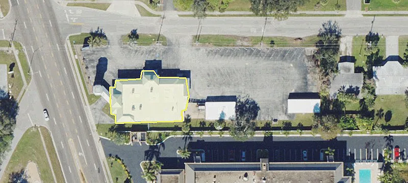 5050 Tamiami Trl
