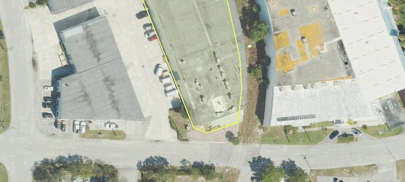 1724 Ave L L