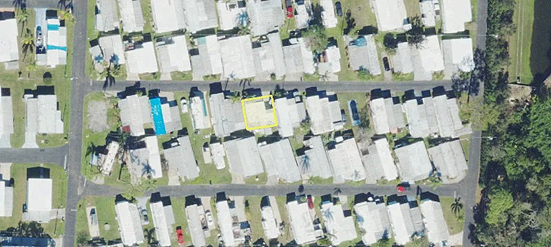 8705 Tamiami Trl