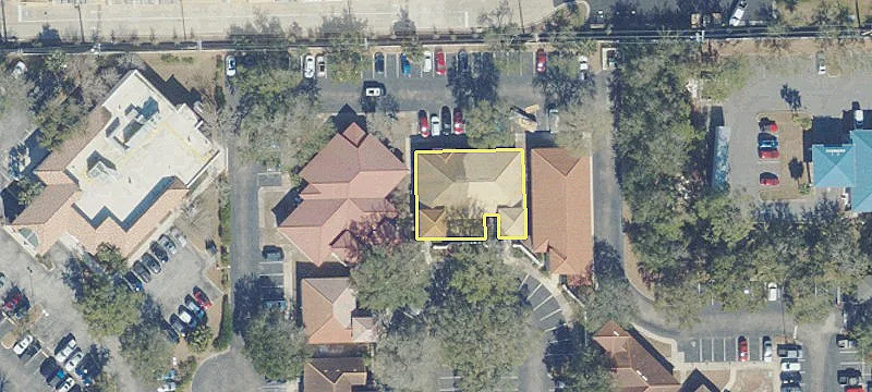 236 Southpark E Cir