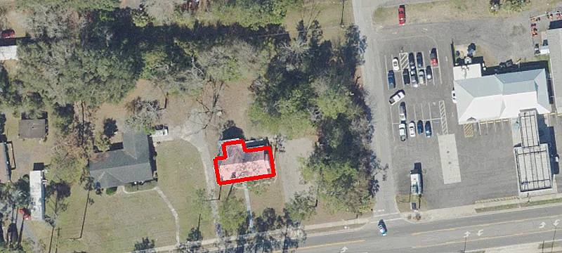 527 Macclenny Ave