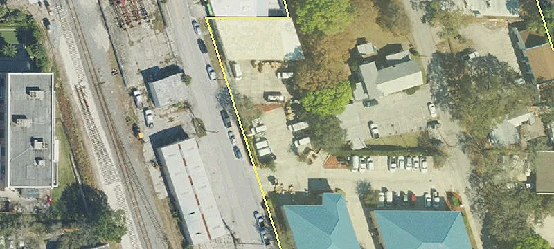 1936 Commerce Ave