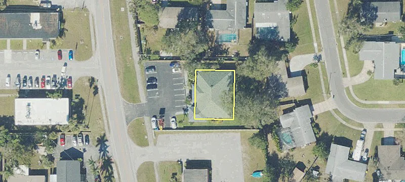 380 Courtenay Pkwy
