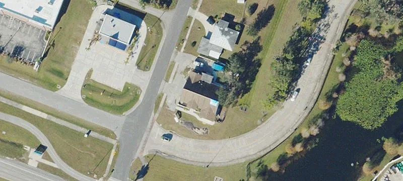14601 Tamiami Trl