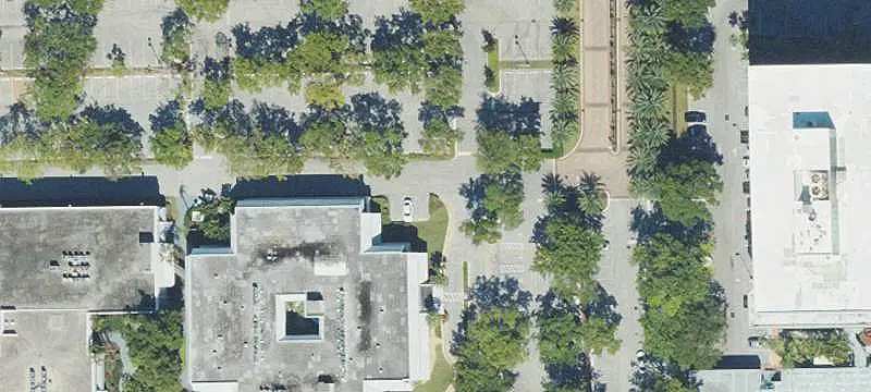 700 Hillsboro Blvd