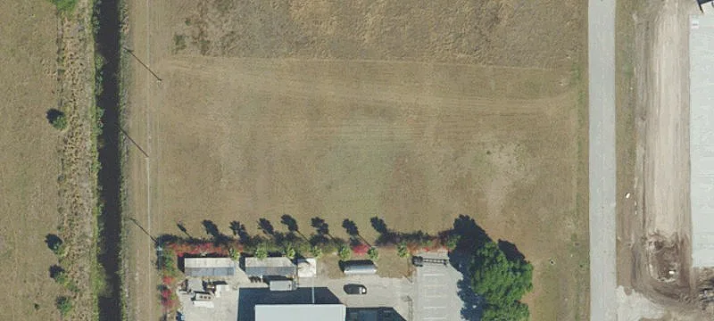 609 Commerce Ct