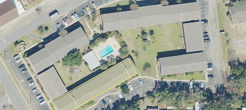 75 Nightingale Ln