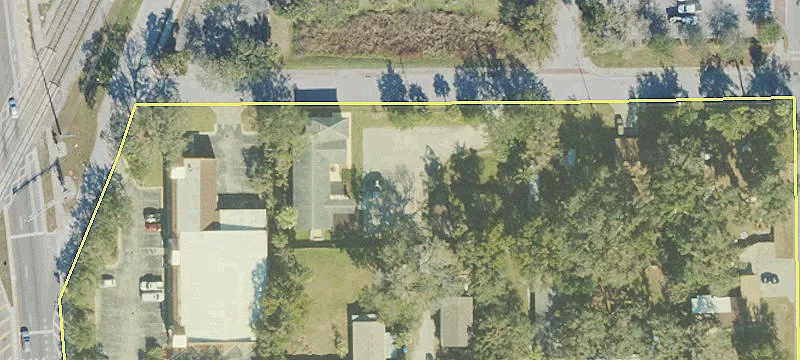 128 Bay Ave