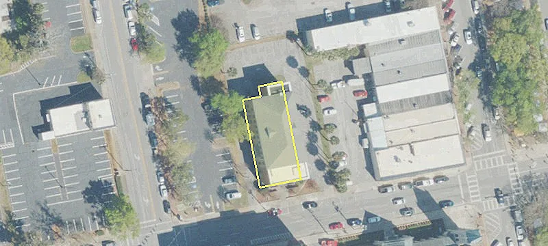 24 Chase St