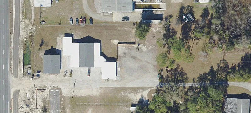 7429 Suncoast Blvd