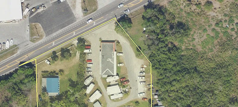 1422 Us Hwy 441st SE
