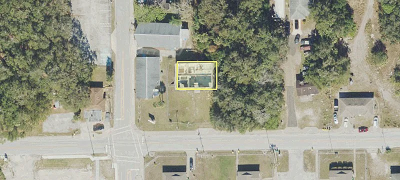 2838 Main St