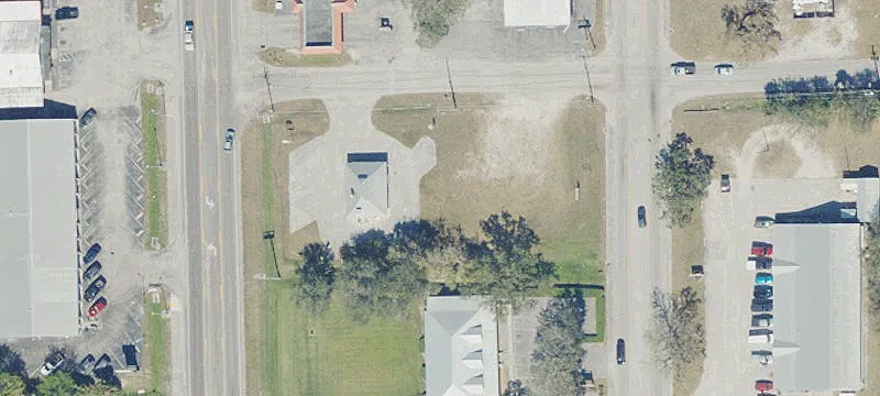 15 Broward Ave