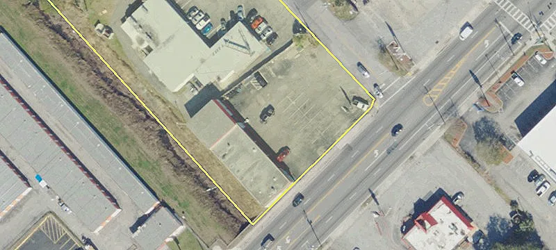 5823 University W Blvd