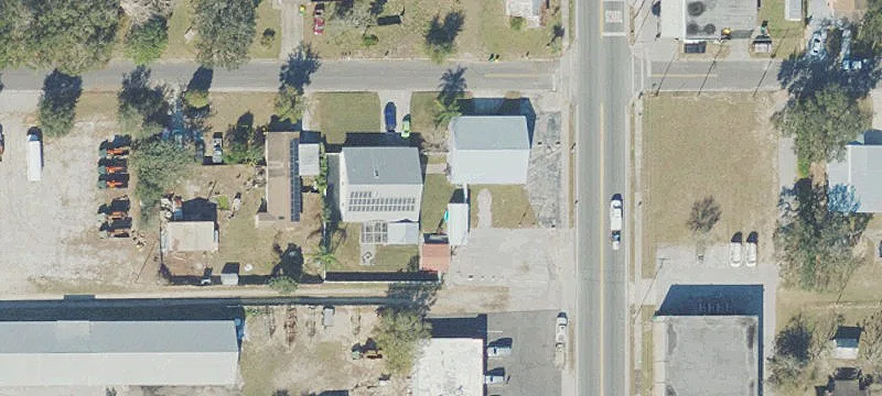102 Polk W Ave