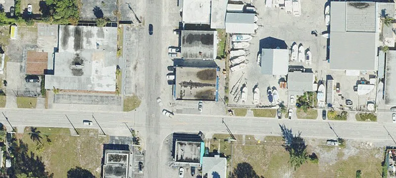 1400 Ave E Ave