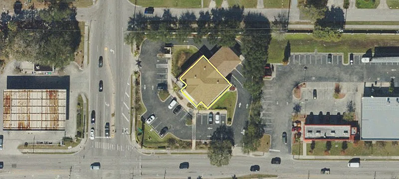 3015 Columbus Dr