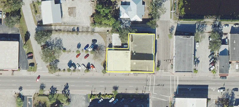 815 Manatee E Ave
