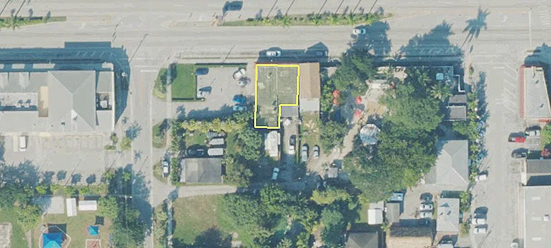 239 Palm Dr