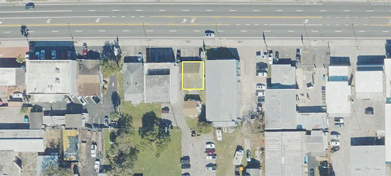 1976 Fairbanks Ave