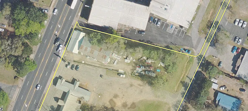 745 Ferdon Blvd