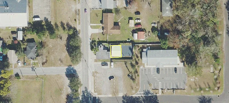 905 Adelle Ave