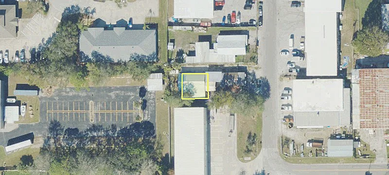 685 Azalea Ave