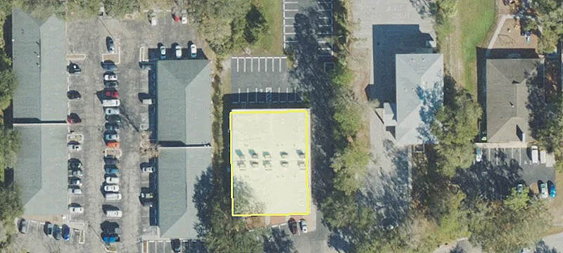 140 Alexandria Blvd