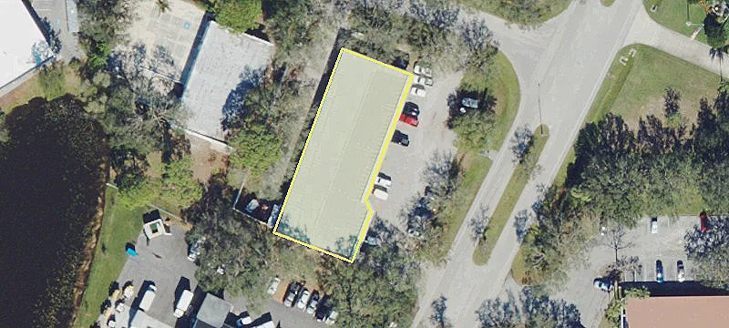 164 Sarasota Ctr Blvd