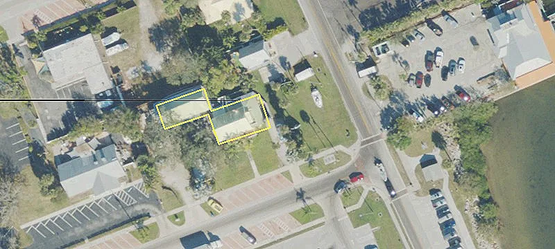 805 Indian Riv Dr