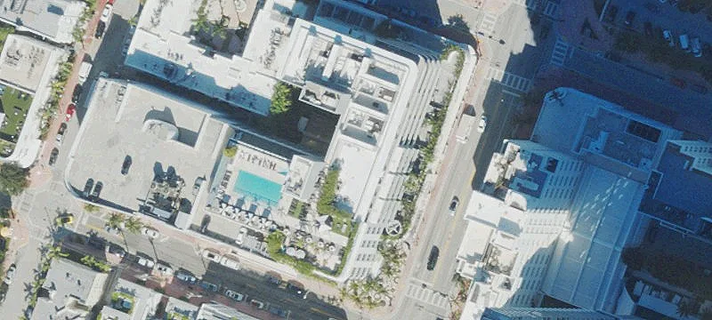 2000 Collins Ave