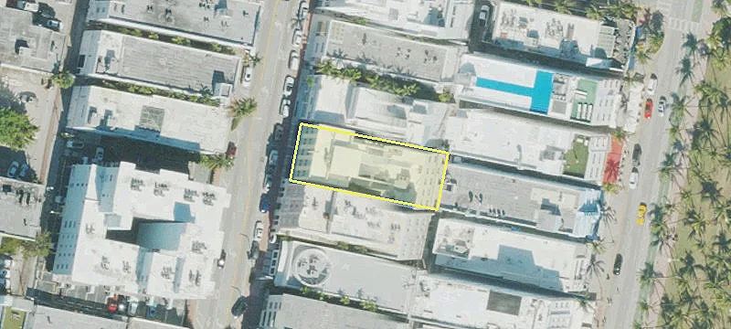 735 Collins Ave