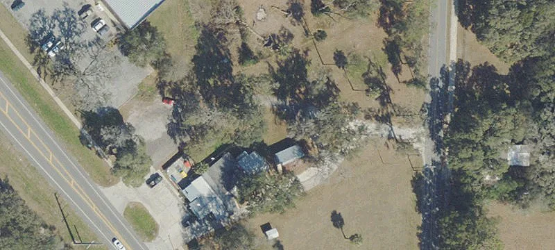 1712 Hwy 17