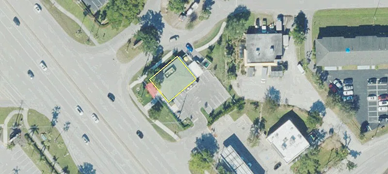 4811 Tamiami E Trl