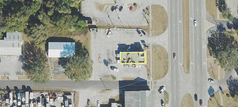 1206 Woodland Blvd