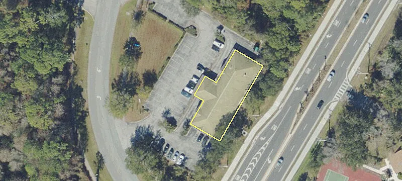 13 Kingswood Dr