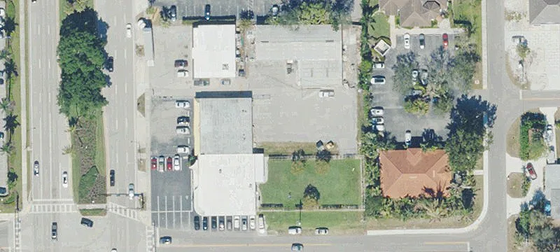 3580 Tamiami N Trl